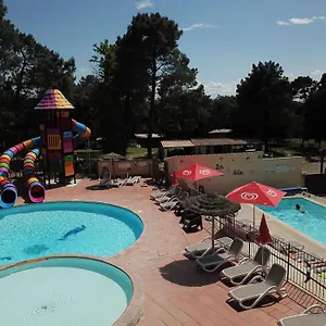https://camping-la-simioune.fr-provencehotel.com